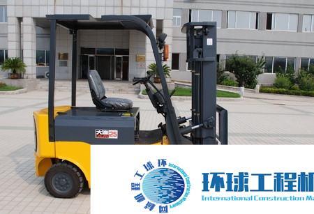 大連電動(dòng)叉車 整機(jī)圖集 (6)