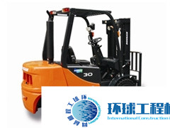 斗山內(nèi)燃叉車 整機(jī)圖集 (11)