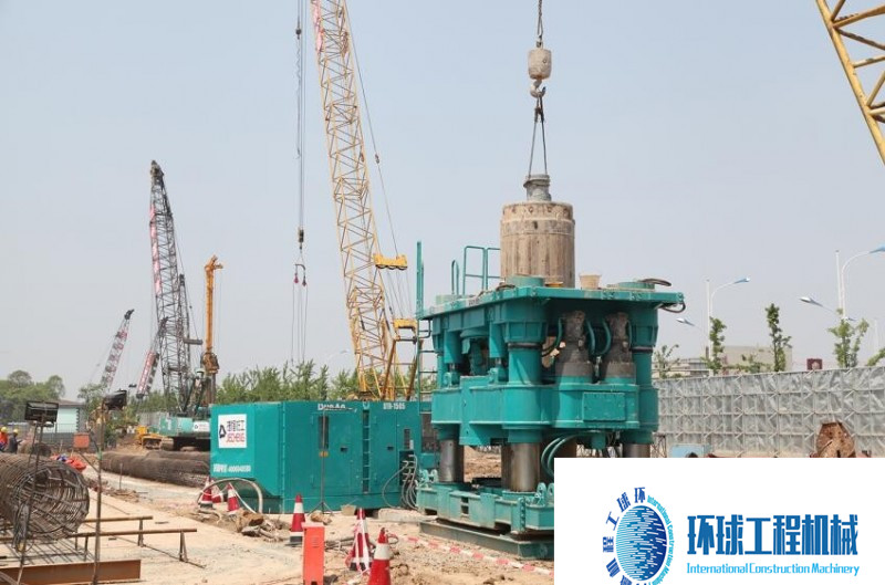 盾安DTR1505全回轉(zhuǎn)鉆機(jī) 高清圖 (29)