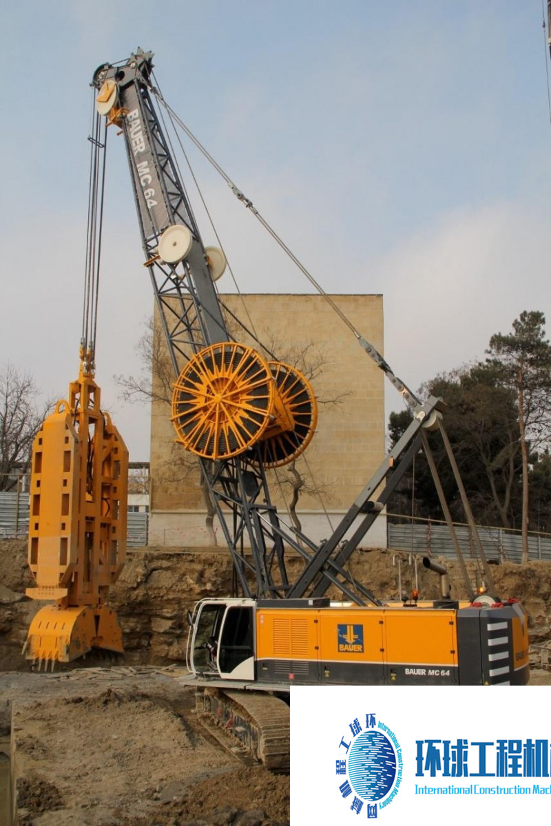 德國(guó)寶峨MC 64重載循環(huán)工作吊車 高清圖 (1)