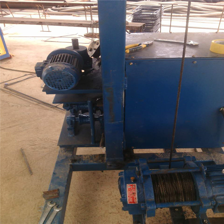 橡膠管穿管機(jī)